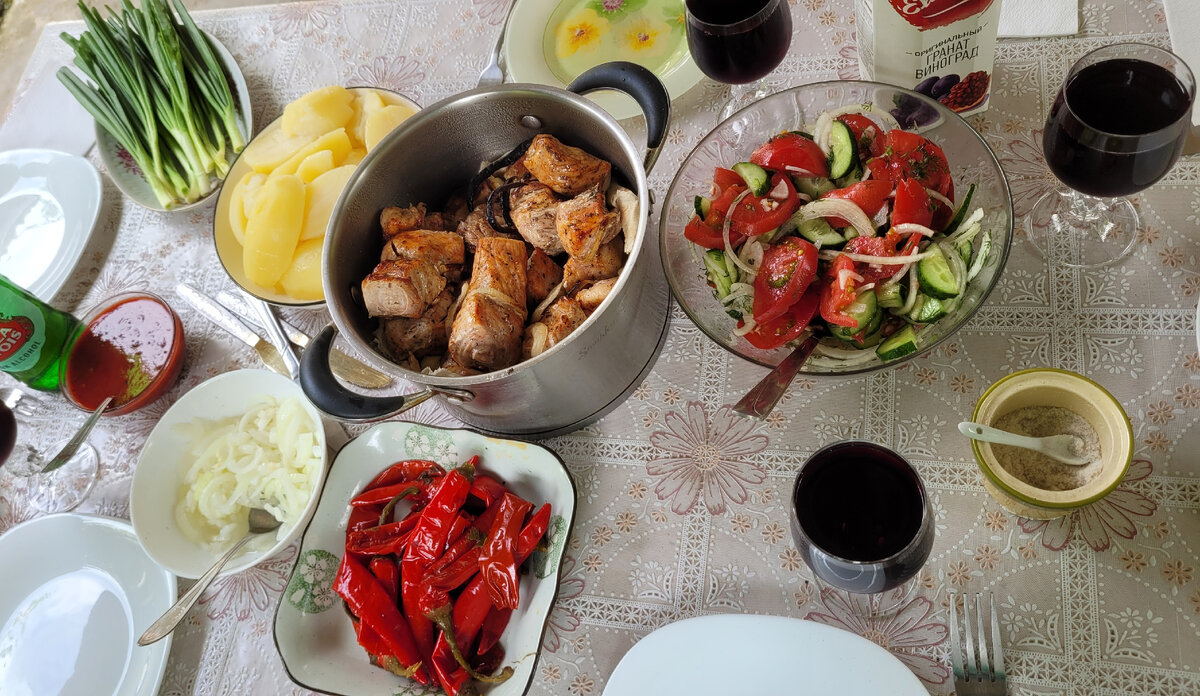 Шашлыки и чилийское вино