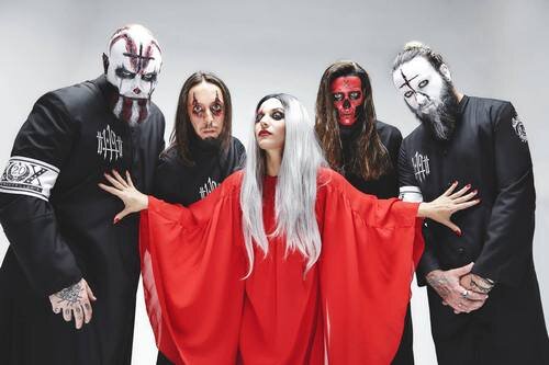 Ожидать новую пластинку группы Lacuna Coil следует в конце 2024 года. Она станет десятой в дискографии итальянского рок - коллектива. Кристина Скаббиа утверждает, что работа над демозаписью альбома уже завершена, но необходимо довести до ума остальные композиции. Перед тем, как выпустить новую пластинку, итальянские рокеры отправятся в тур по Северной Америке. Название будущего альбома пока неизвестно. Последней пластинкой группы Lacuna Coil, на данный момент, является "Black Anima", выпущенная в 2019 году