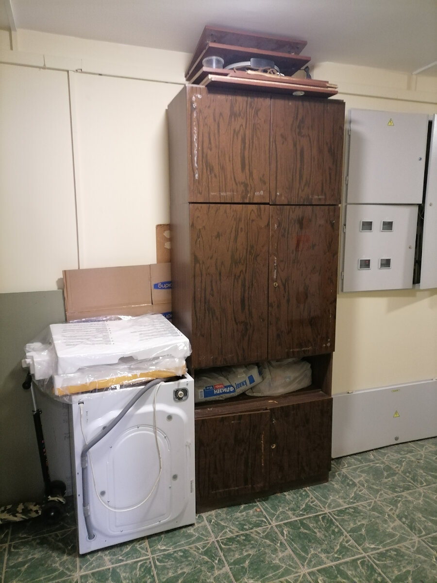 Вот это хламье мне пришлось лицезреть почти полгода