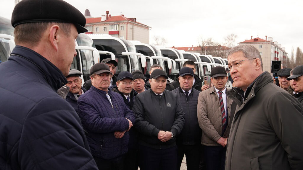    г. Уфа. Новые туристические автобусы для «Башавтотранса». Апрель 2024 г.