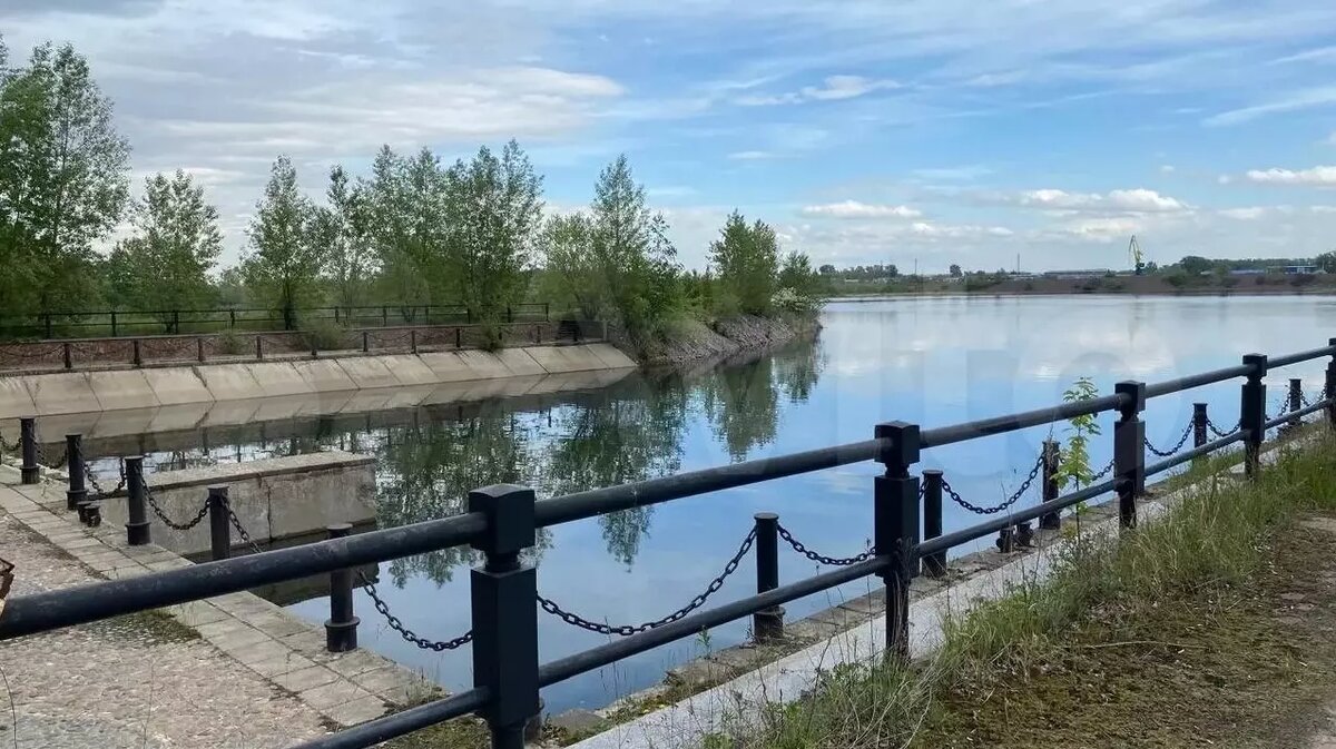     Источник: avito.ru