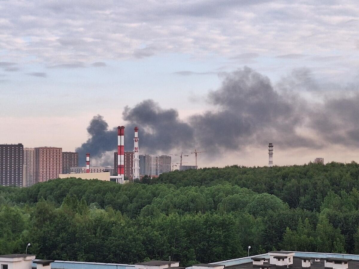    Пожар на складе на востоке Москвы© Фото : Ольга Молчанова