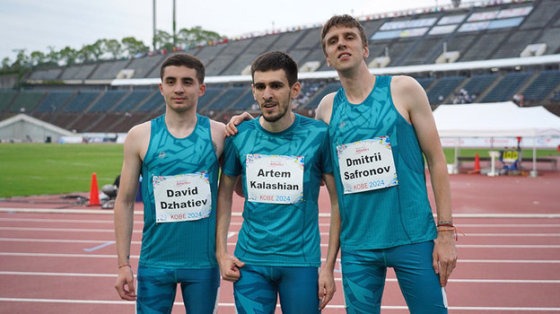    Давид Джатиев, Артем Калашян и Дмитрий Сафронов (слева направо). Getty Images