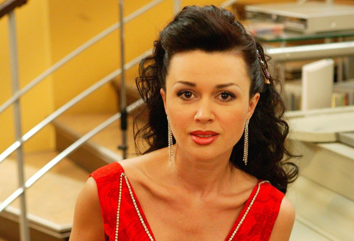 Анастасия Заворотнюк. Источник фото: https://www.kino-teatr.ru/kino/acter/w/ros/1544/foto/200151/