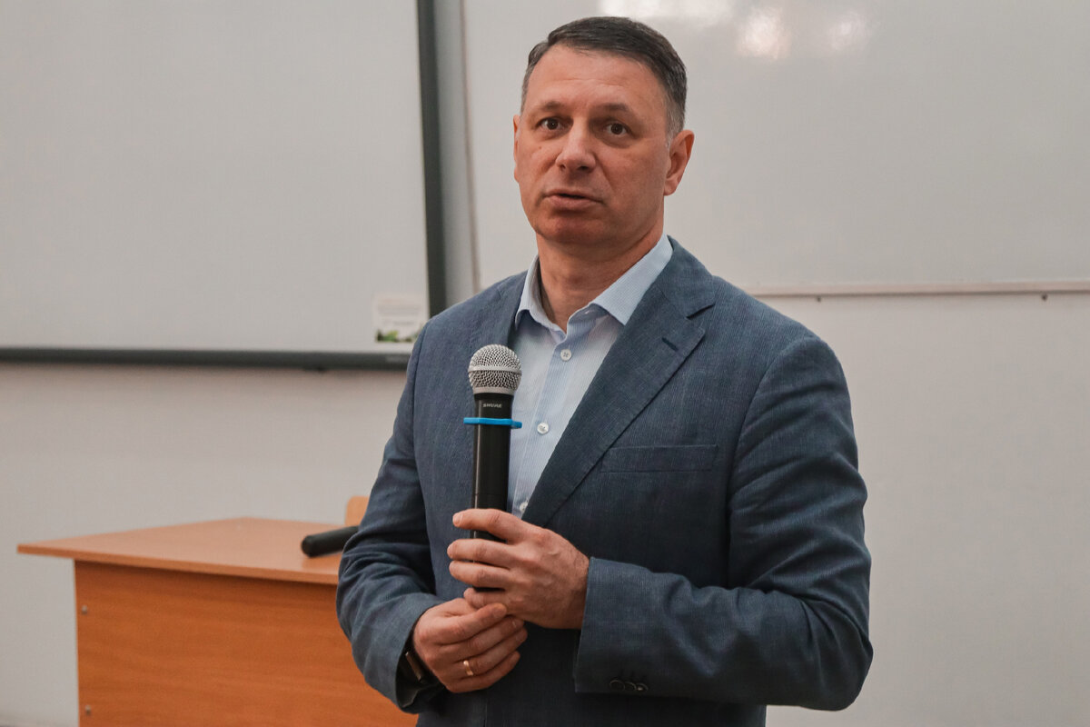 Министр образования региона