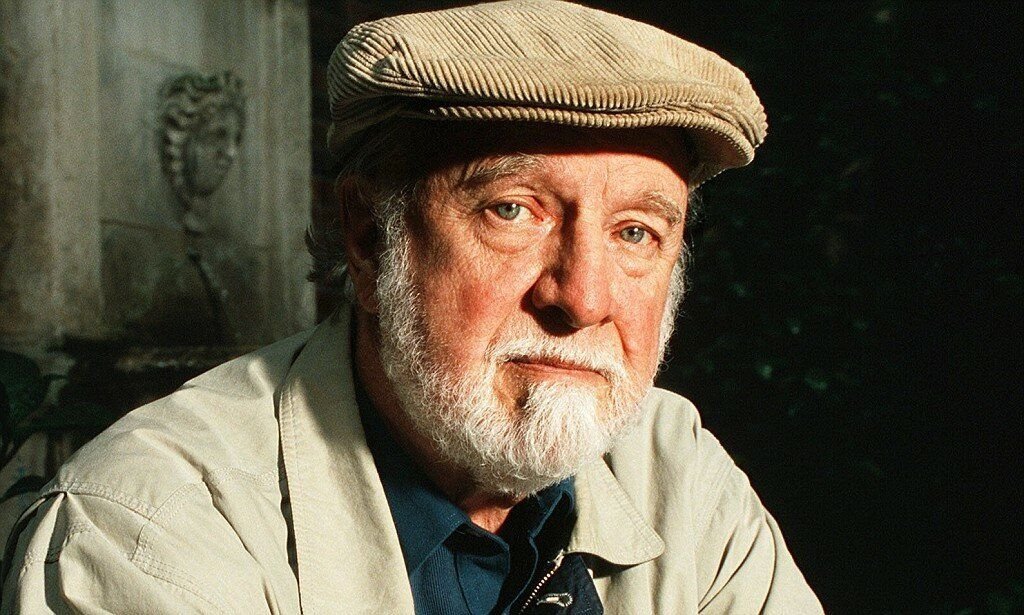 Ричард Матесон - писатель и сценарист, автор десятка романов и повестей в жанрах фэнтези, хоррор и научная фантастика, удостоенных многих громких литературных премий, включая премию Эдгара По. 