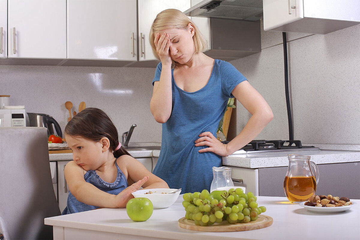 https://yandex.ru/images/search?from=tabbar&img_url=https%3A%2F%2Ffeedingmykid.com%2Fwp-content%2Fuploads%2F2015%2F05%2FFrustrated-Parent-at-Mealtime.jpg&lr=194&pos=37&rpt=simage&text=%D0%B8%D0%B7%D0%B1%D0%B8%D1%80%D0%B0%D1%82%D0%B5%D0%BB%D1%8C%D0%BD%D0%BE%D1%81%D1%82%D1%8C%20%D0%B2%20%D0%B5%D0%B4%D0%B5%20%D1%83%20%D1%80%D0%B5%D0%B1%D0%B5%D0%BD%D0%BA%D0%B0