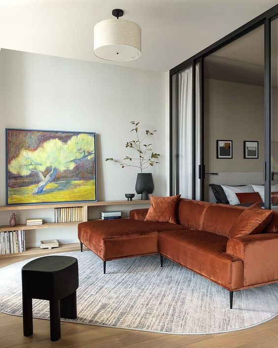 Особенно овны чувствуют себя комфортно в окружении красного и оранжевого цветов