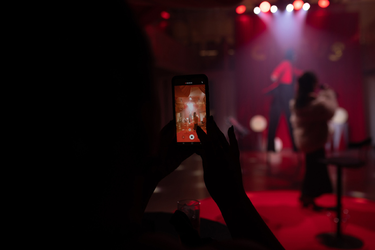 Неповторимое сочетание тайны, элегантности и дерзости, магии и феерии - все это воплотилось в концепте проекта.