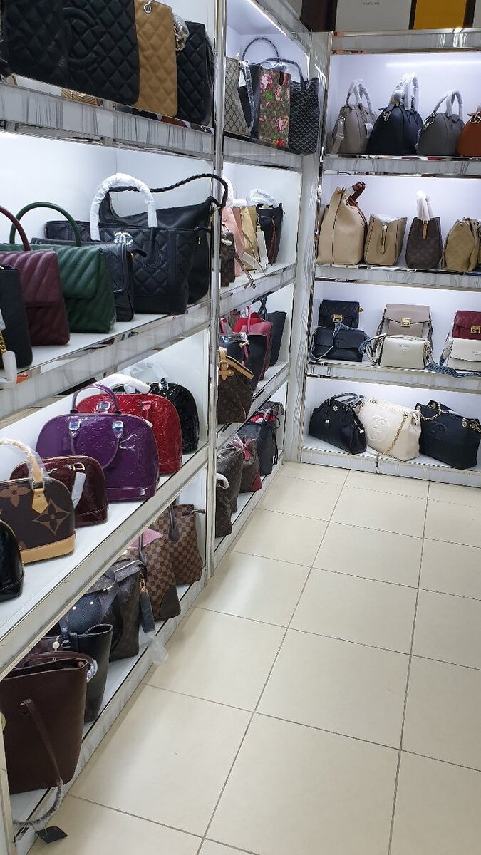 Аль карама рынок дубай. Souk madinat jumeirah дубай. Бальман дубай молл. Аль карама. Дейра дубай.