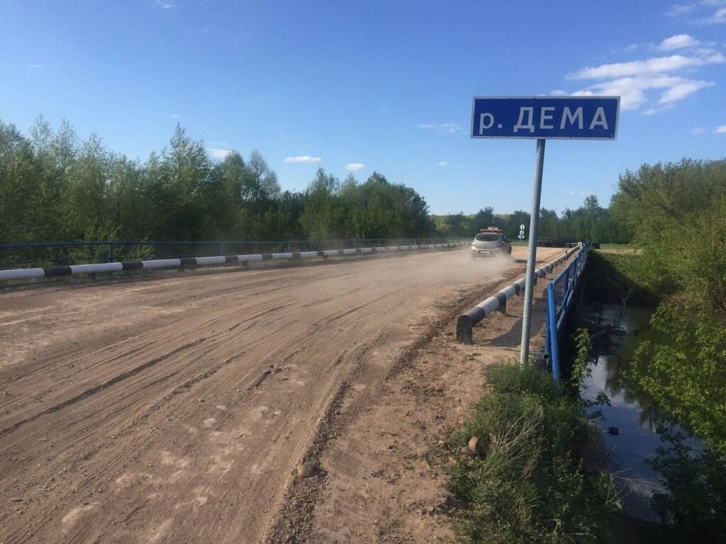    В Оренбургской области на ремонт до конца осени закрыли мост через реку Дема