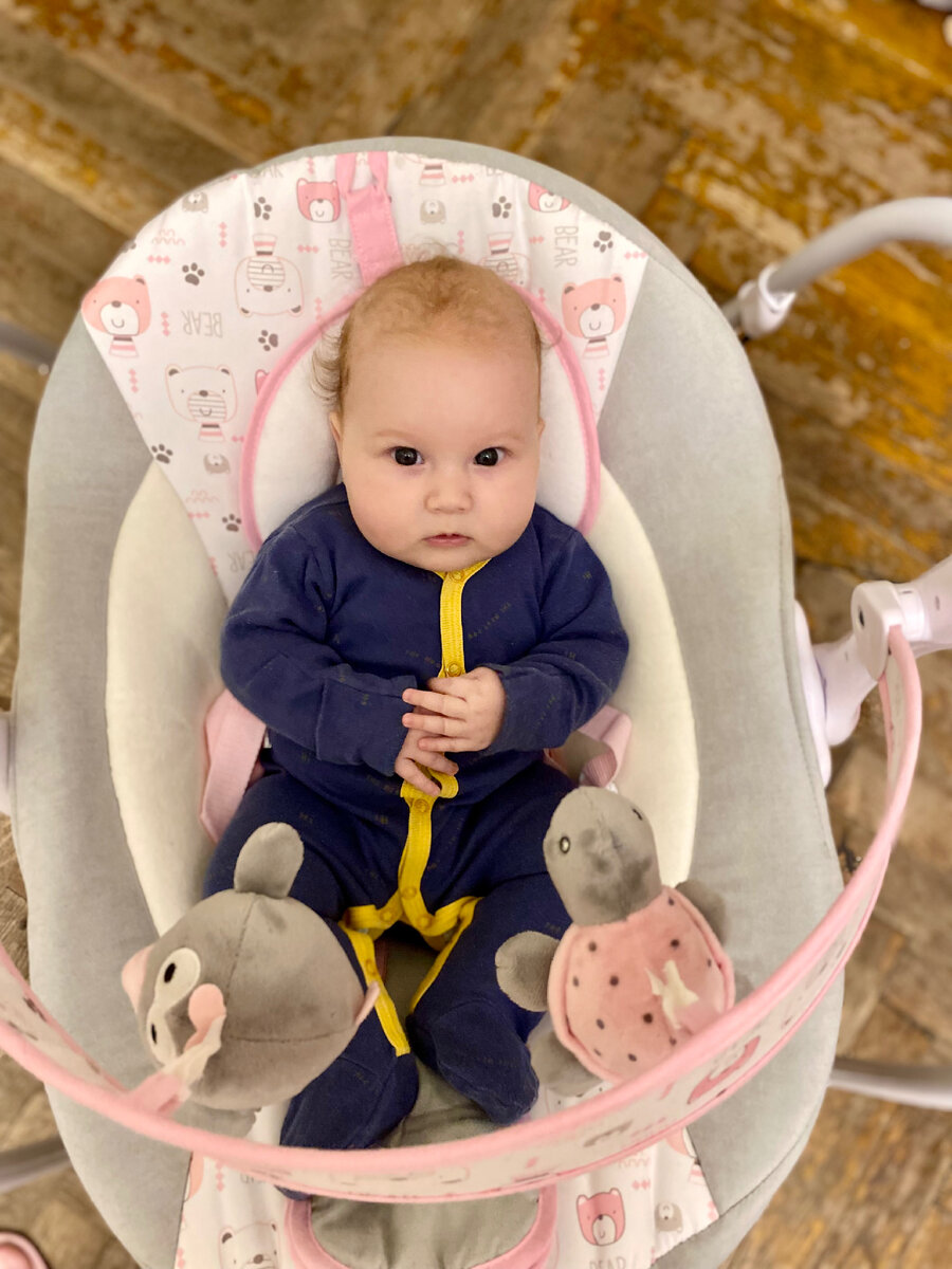 У Дианы были такие, тут ей 2 месяца