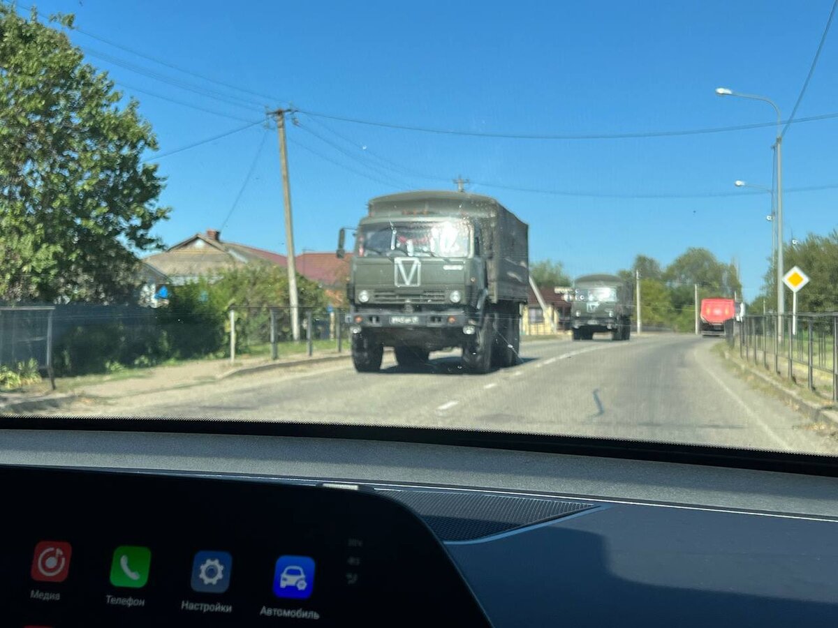 Уральские чиновники будут проводить отпуска на Донбассе: «Проверка деловых  качеств» | УРАЛИТИ | Дзен