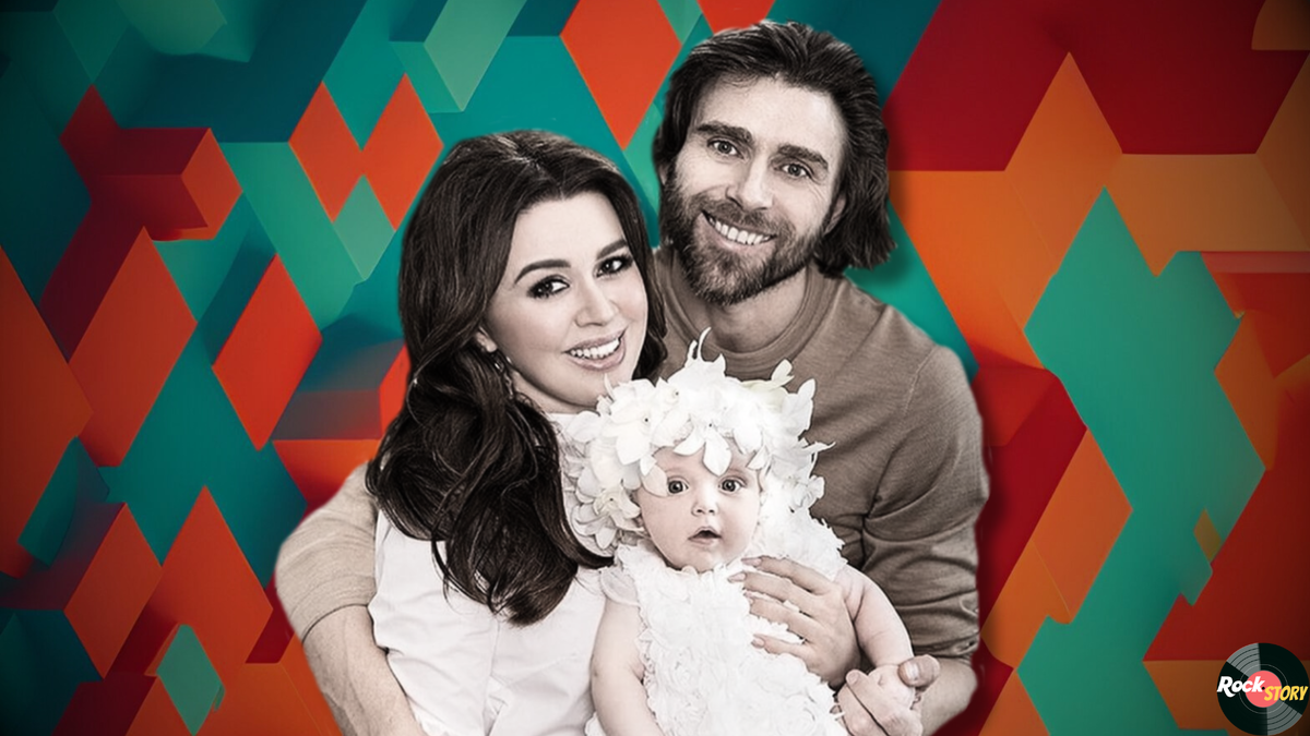 На фотографии: Анастасия Заворотнюк с мужем и дочкой