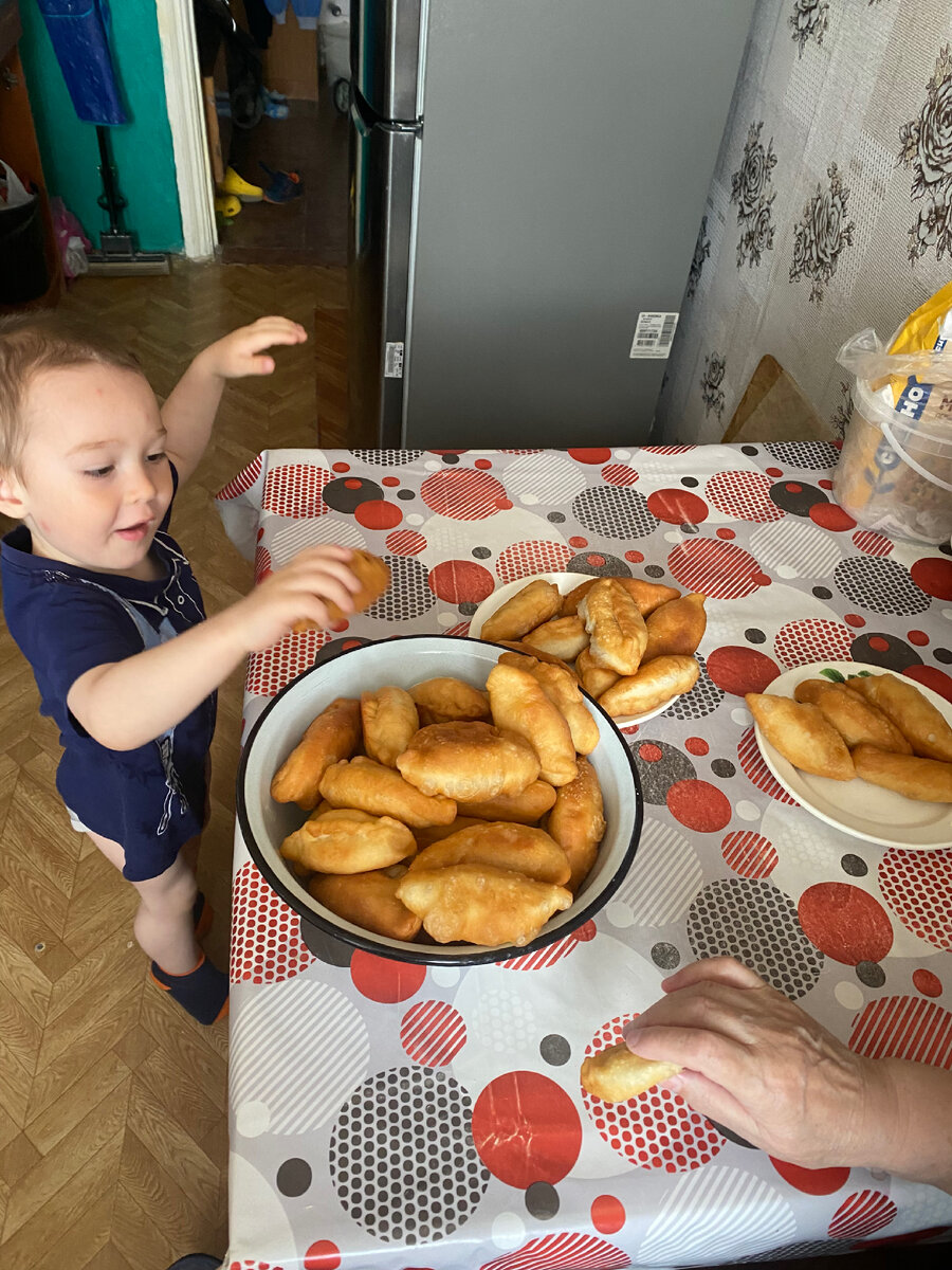 Родила третью дочку, неожиданная стрижка и другие новости. | Записки  бывшего миллионера. | Дзен