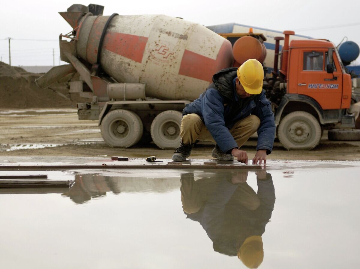    Строительство олимпийских объектов в Сочи© РИА Новости / Михаил Мордасов