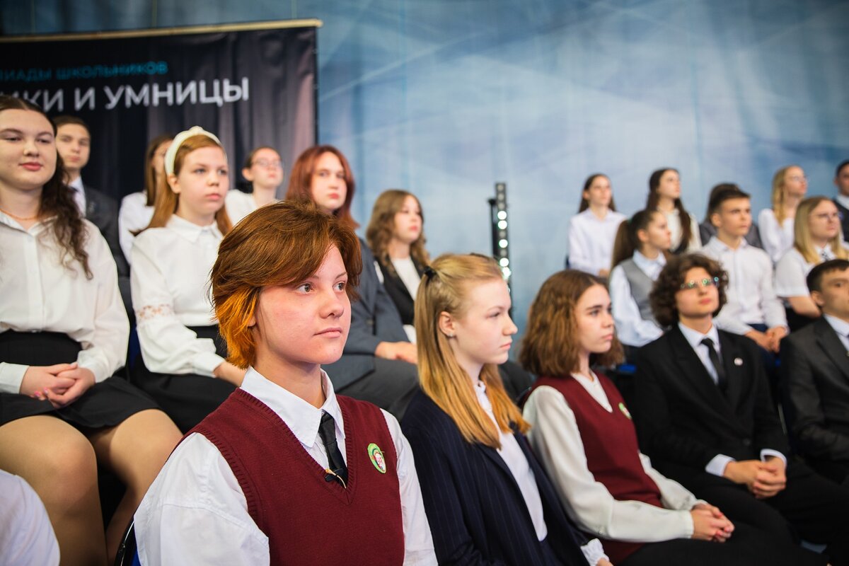 Нижегородские умники и умницы 2024. Умники и умницы великий новгород 2022. Умники и умницы вологодчины 2022 полуфинал. Для умников и умниц. Нижегородские умники и умницы 2024.
