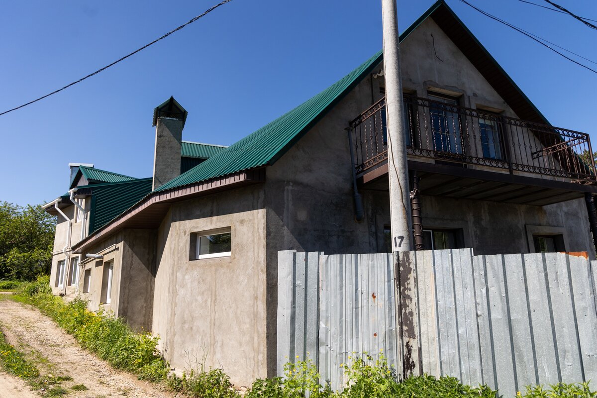 Лакомое место: музей-заповедник показал, кто незаконно строит дома в Ясной  Поляне | Myslo.ru | Дзен