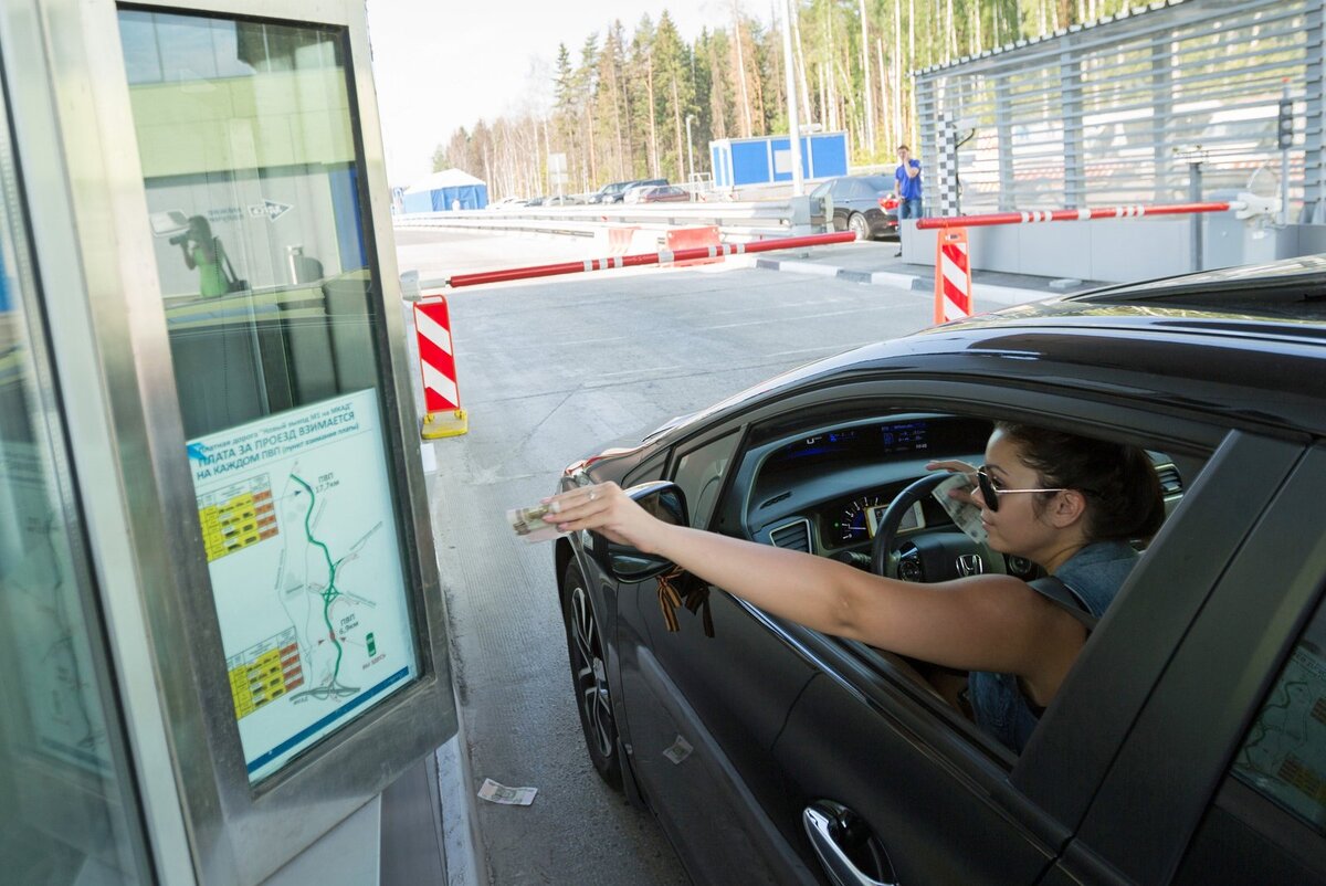 Депутаты хотят сделать платные дороги бесплатными для многодетных | Авто  Mail.ru | Дзен