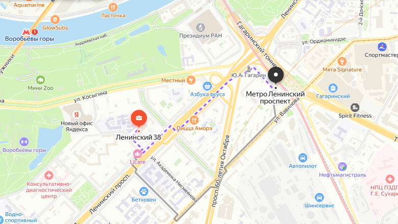 Ближайшая станция метро находится примерно в 10 минутах ходьбы