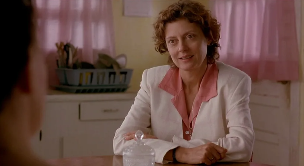 Кадр из фильма "Мертвец идёт" (1995)