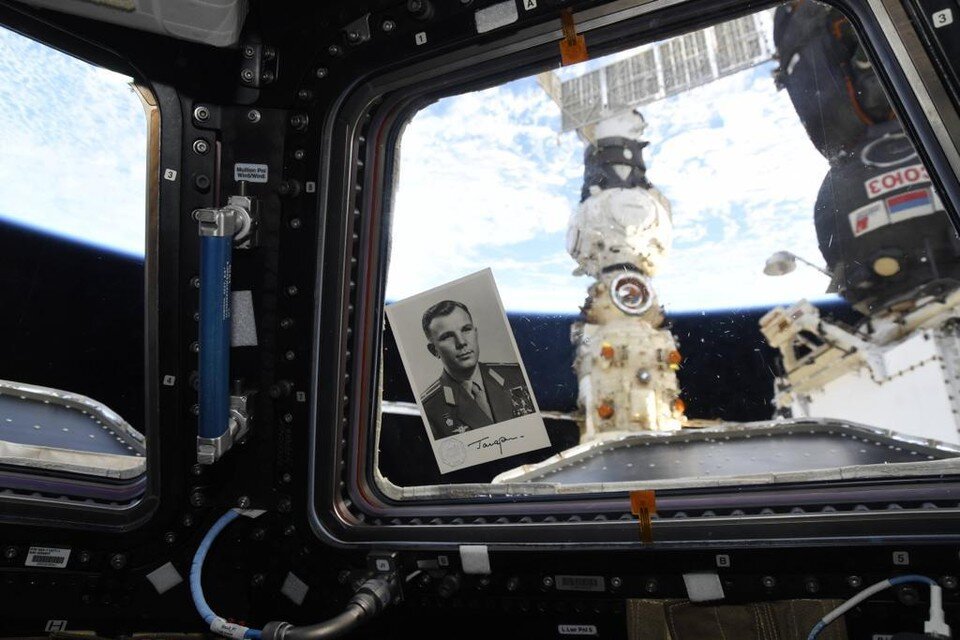    Юрий Гагарин. Фото с автографом. Фото: Stargift