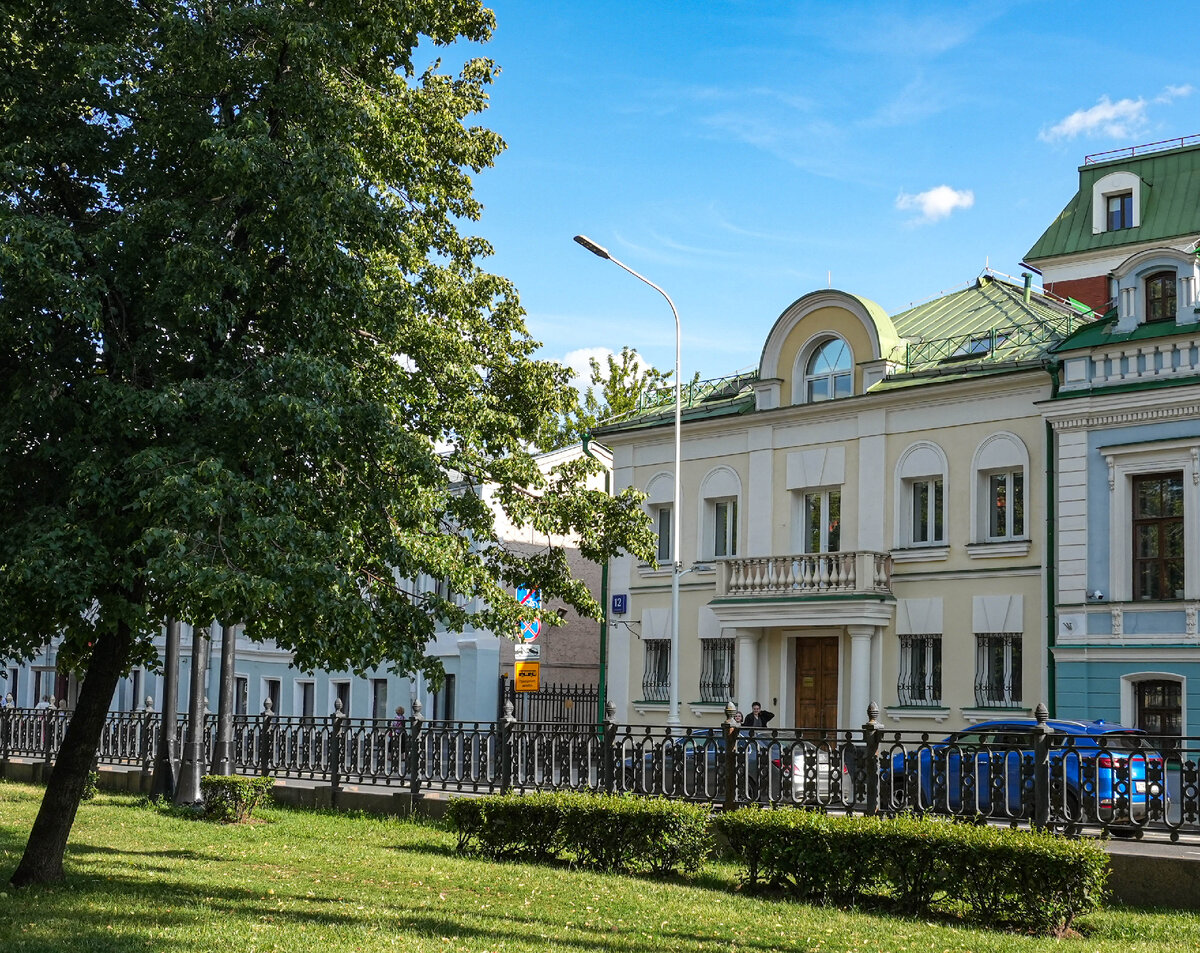 Прогулка по Москве. Петровский бульвар | Hellen Geographic | Дзен