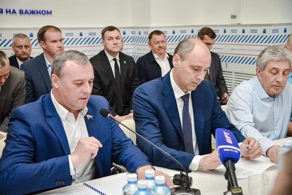  📷    «Единая Россия» поддержала выдвижение губернатора Дениса Паслера на второй срок Белов Михаил Александрович