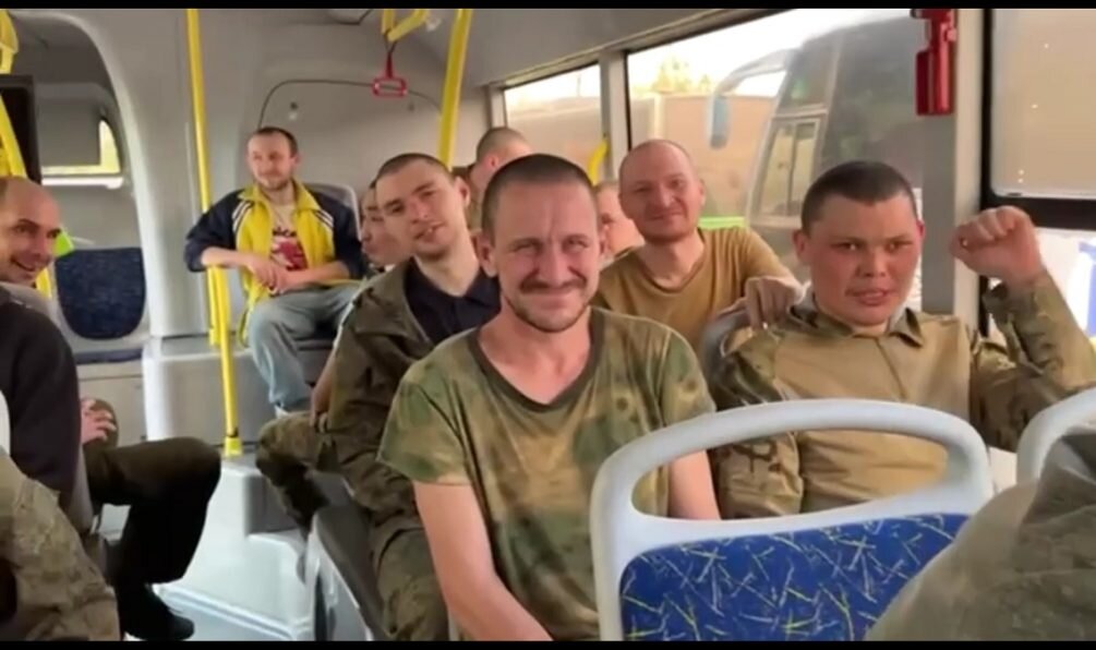    75 русских солдат вернулись домой.