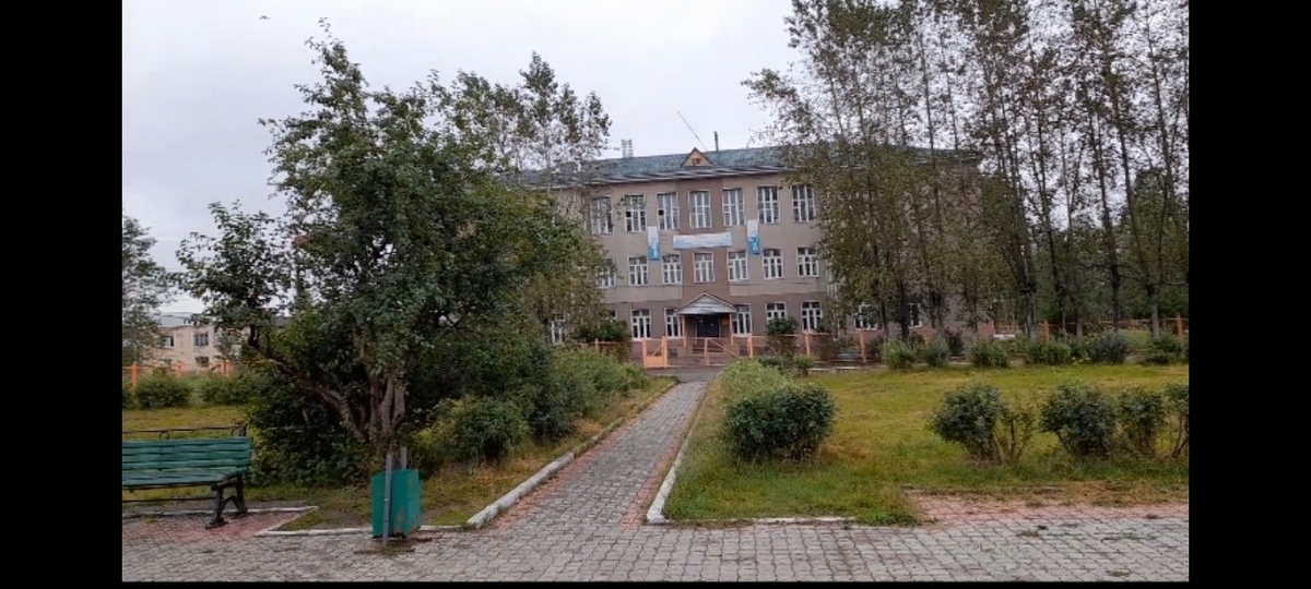 Фото автора. Родная школа