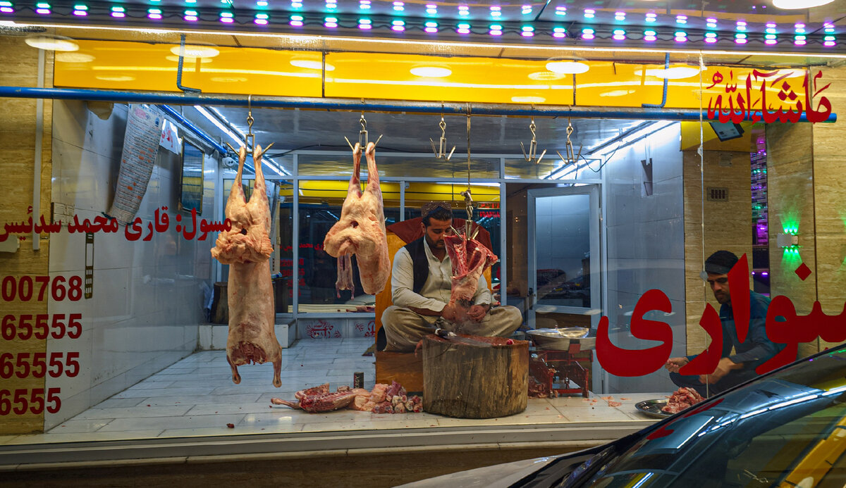 Витрина ресторана в Кабуле