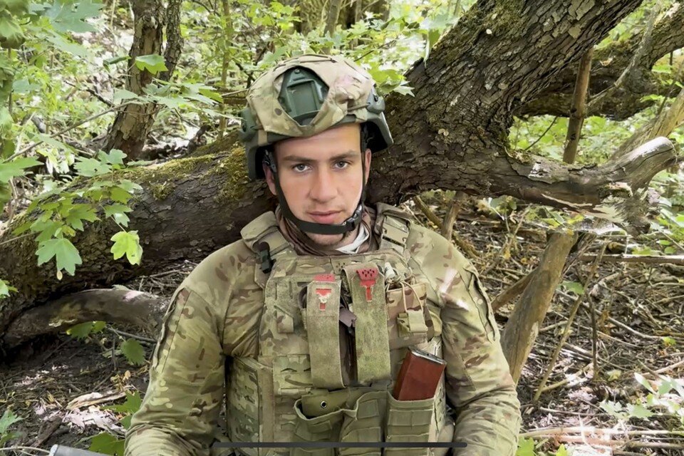    Павел Яковлев не скрывает своего лица. Мосты сожжены, о своем решении он не жалеет и не боится последствий. Александр КОЦ