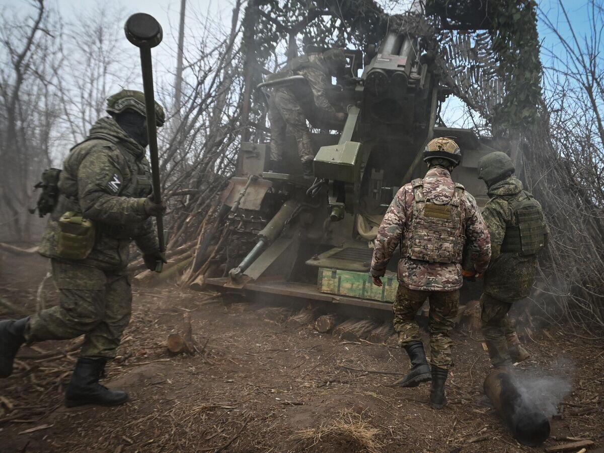    Боевая работа САУ "Гиацинт-С" группировки "Центр"© РИА Новости . Станислав Красильников