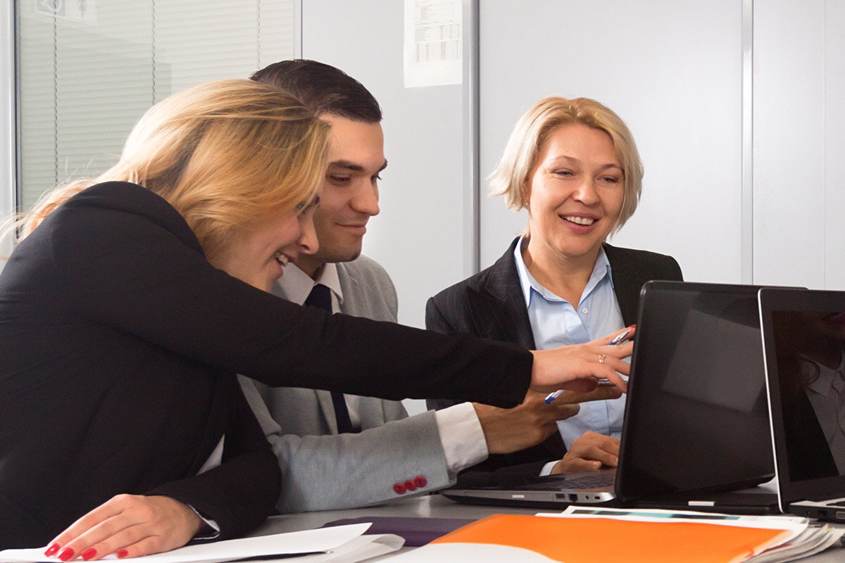    Работа с документами, отчеты и совещания — неотъемлемая часть работы советника