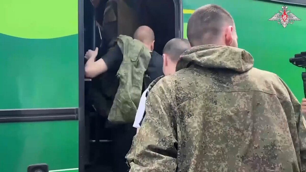    Трое югорчан освобождены из украинского плена