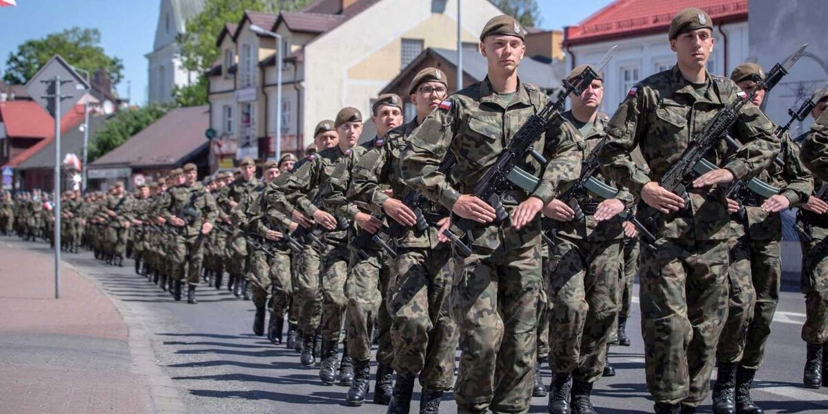 Польская военная доктрина такова.  фото: картинки  яндекса.