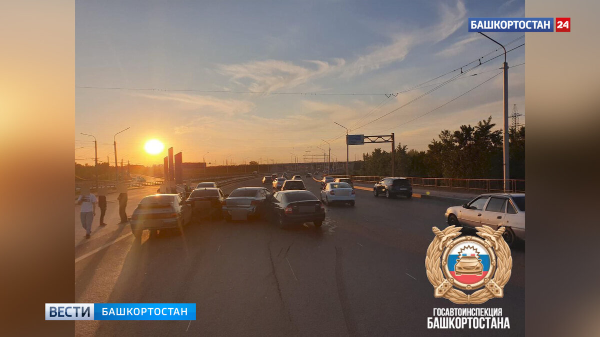    В Уфе на Затонском шоссе столкнулись сразу пять машин: пострадала 60-летняя женщина