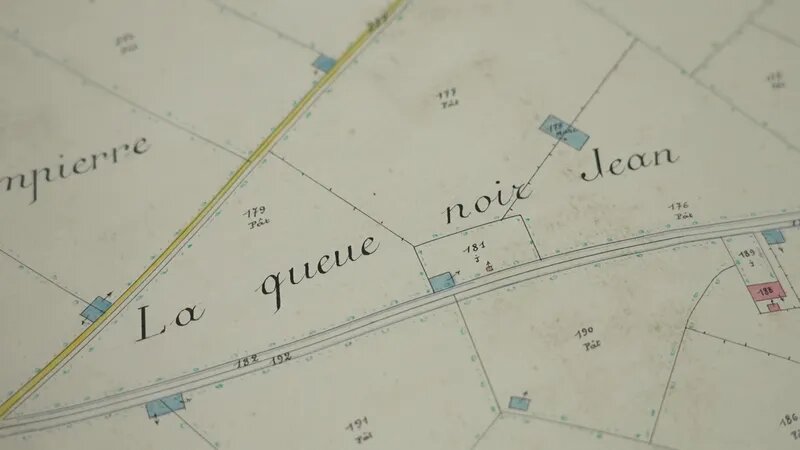 Одно из мест под названием Сен-Илер-сюр-Хелп • © Matthieu Rappez / Sanaa Hasnaoui / France Télévisions