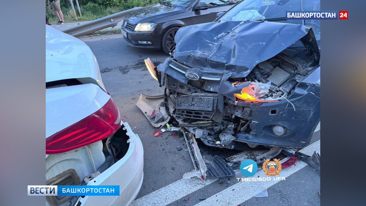    Двое детей пострадали в тройном ДТП на улице Сельской Богородской в Уфе