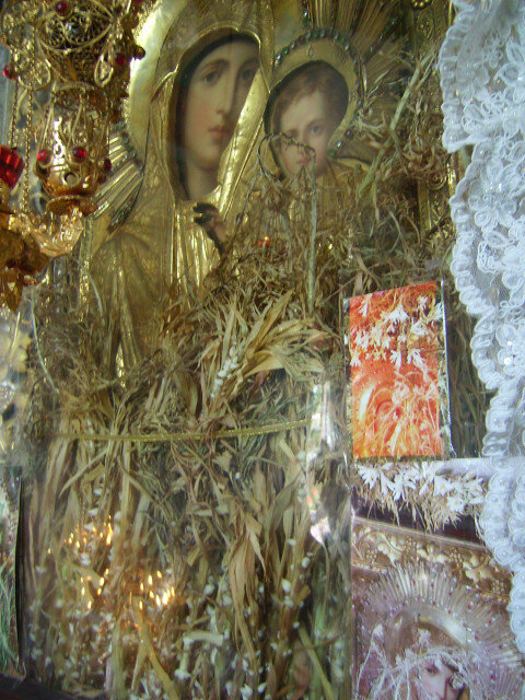 Η εκκλησία του Αγίου Νικολάου του Θαυματουργού στο χωριό Kulevcha, στην περιοχή της Οδησσού, κερδίζει αυξανόμενη δημοτικότητα για περισσότερα από είκοσι χρόνια λόγω των πολυάριθμων θαυμάτων που συμβαίνουν εκεί.-2