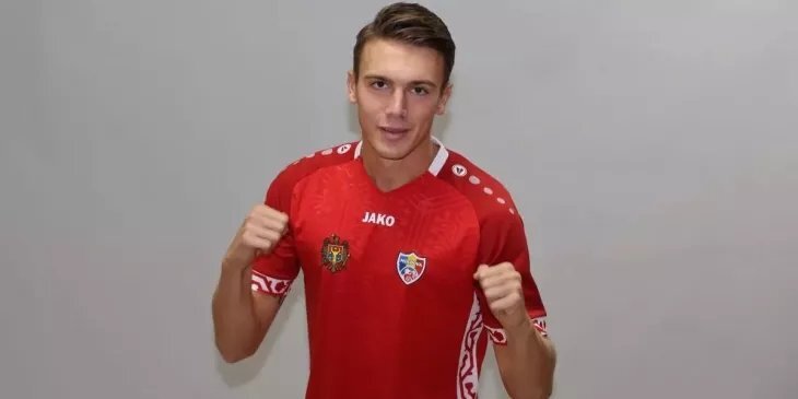    Восемь худших полузащитников РПЛ сезона-2023/24 Фото #1