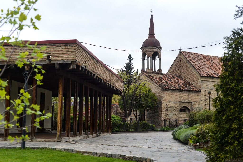  Фото: Женский монастырь Перисцвалеба в Тбилиси. tourister.ru