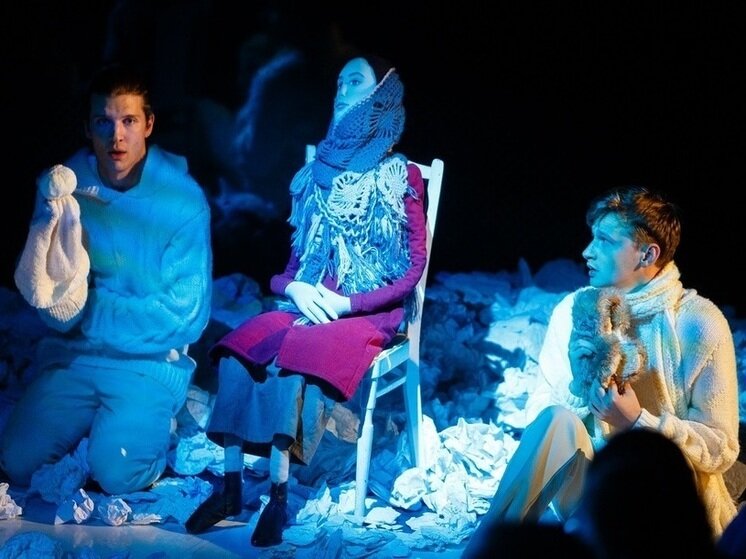     фото: сайт Воронежского театра драмы имени Кольцова. Сцена из спектакля