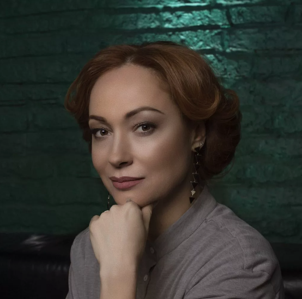 Виктория Тарасова и представить не могла, чем обернется ее согласие на роль следователя Зиминой в сериале "Глухарь".-10