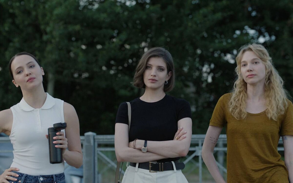Кадр из сериала «Первый класс», реж. Светлана Самошина, 2024 