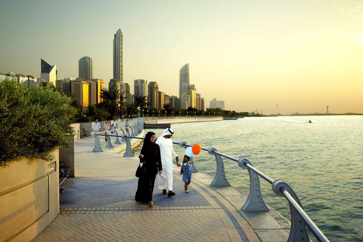 https://mykaleidoscope.ru/x/uploads/posts/2022-09/1663360013_2-mykaleidoscope-ru-p-stolitsa-oae-abu-dabi-pinterest-2.jpg