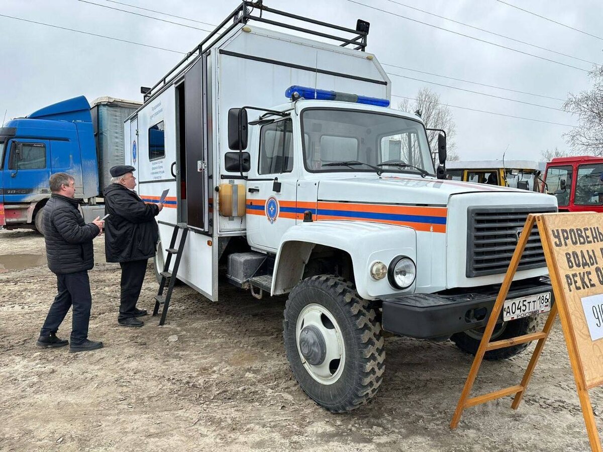    В Нижневартовске установили два поста МЧС в районах подтопления