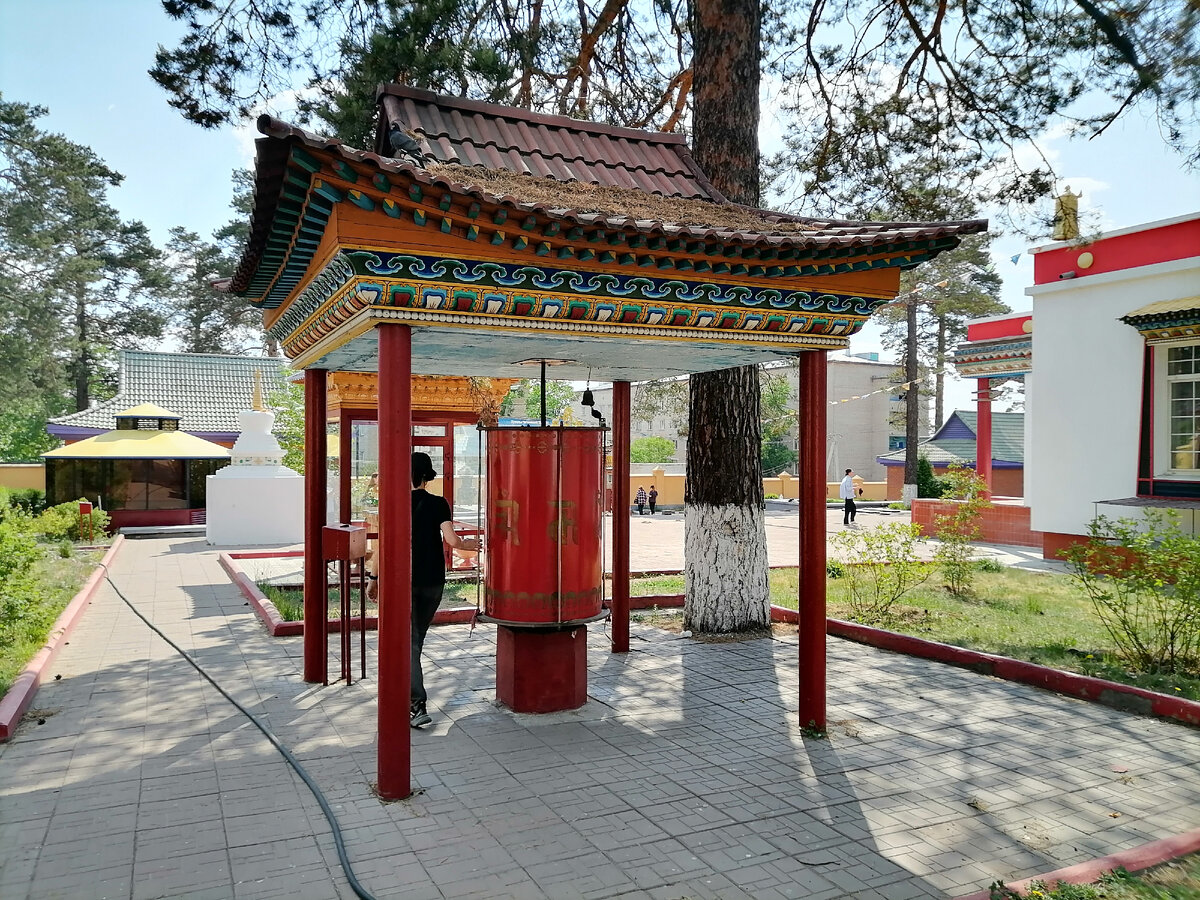 От того, что я сгоняла из Москвы в Читу чисто погулять, нет абсолютно никакой пользы. 