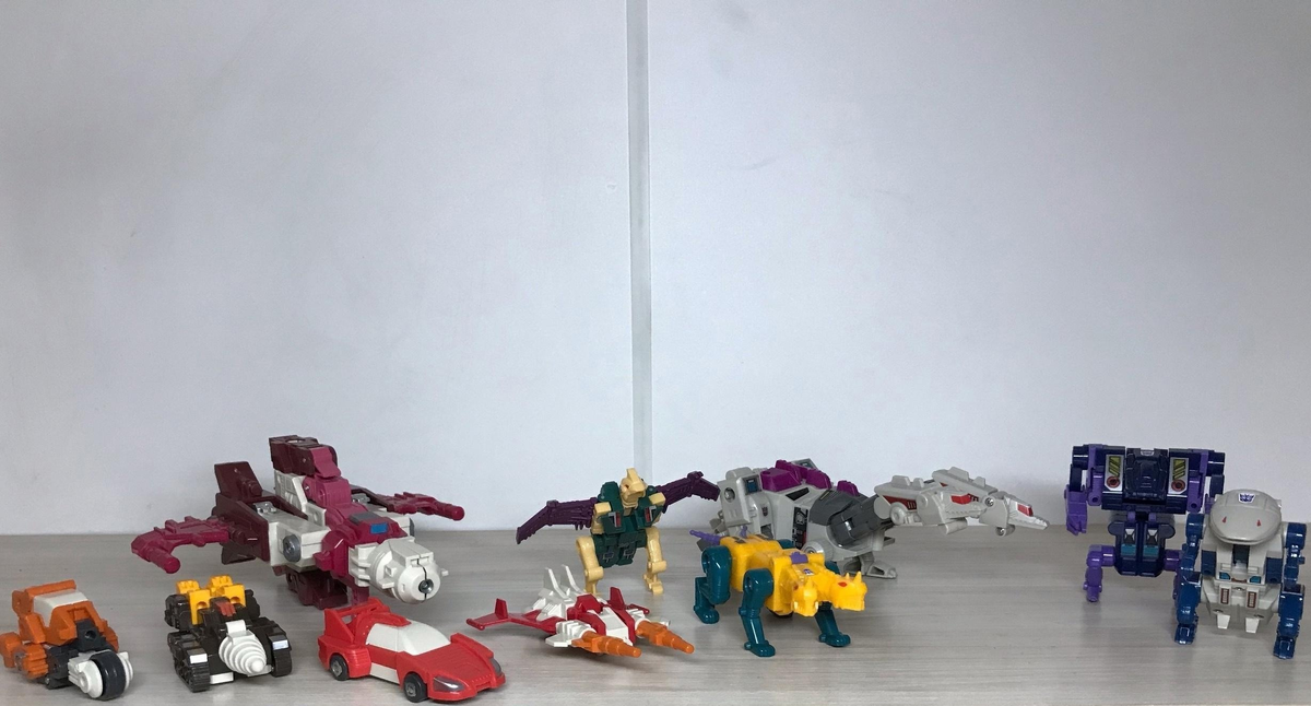 Фото 2. Техноботы и террорконы в альтформе