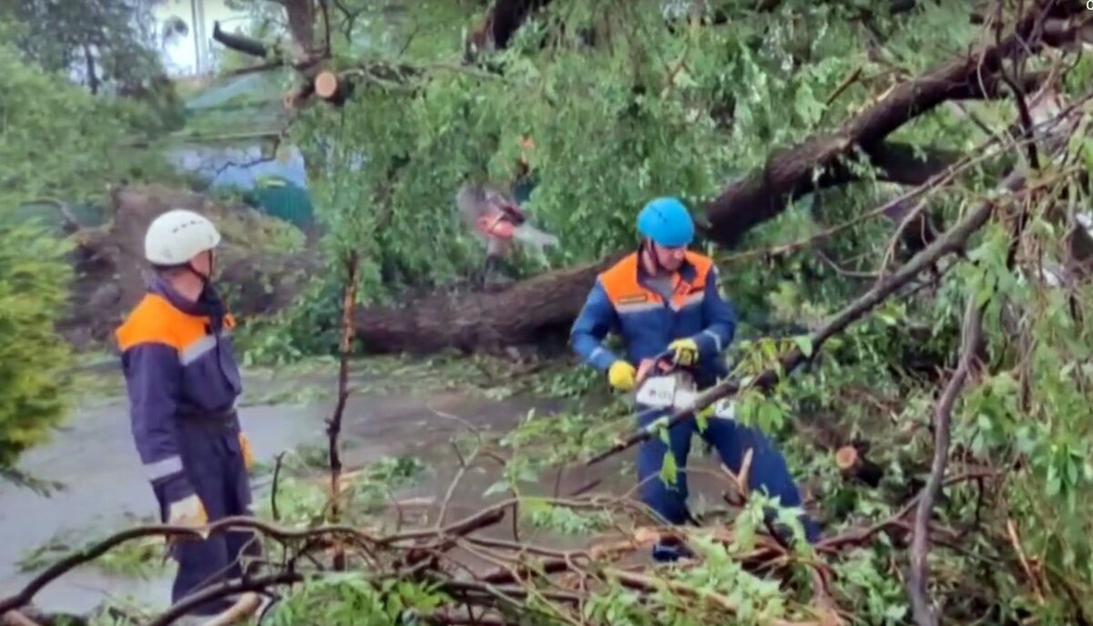 Фото: МЧС России. Последствия урагана в КЧР